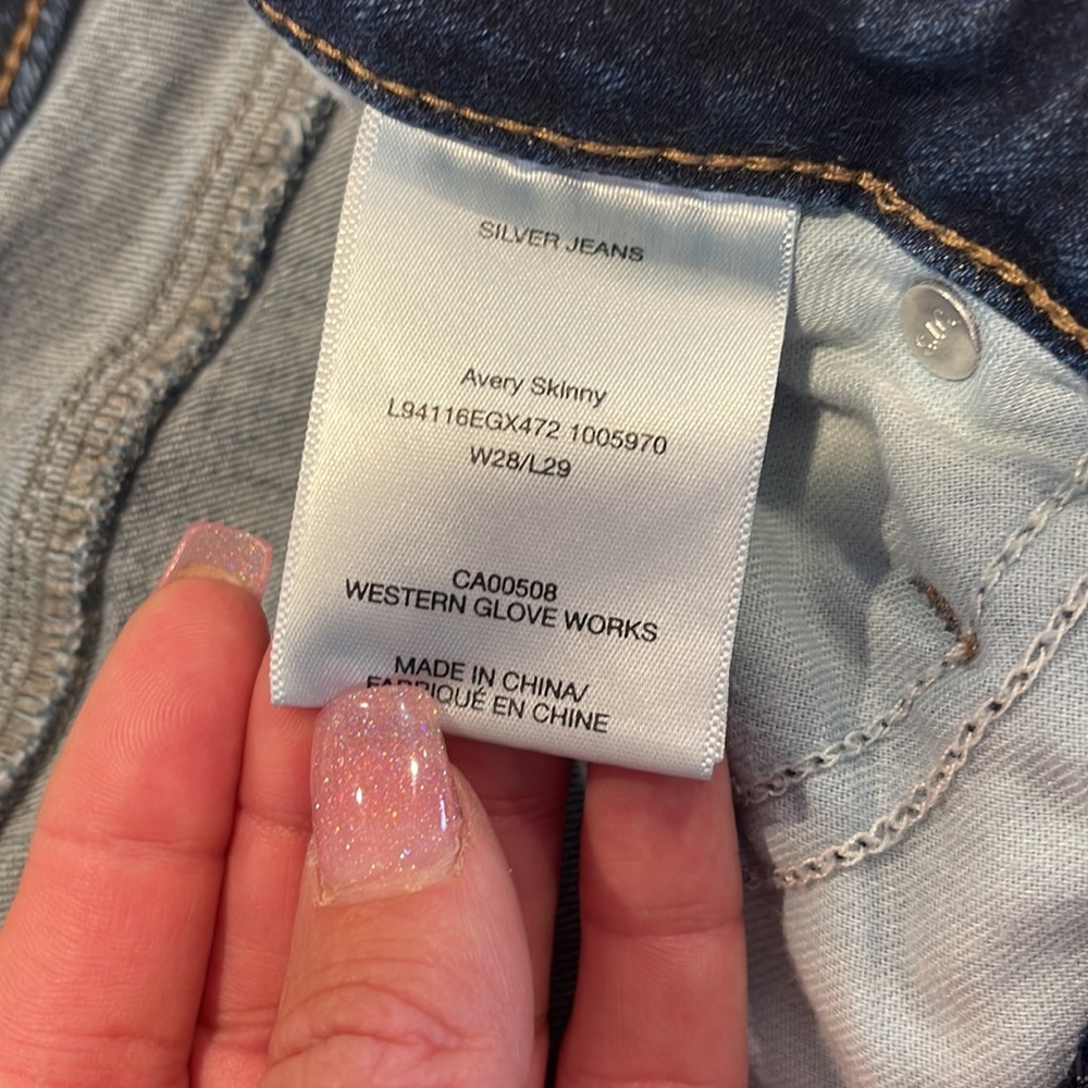 Silver Jeans - Picture 4 of 4